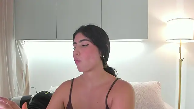 Gaby zahir  online show from 03/02/26, 06:59