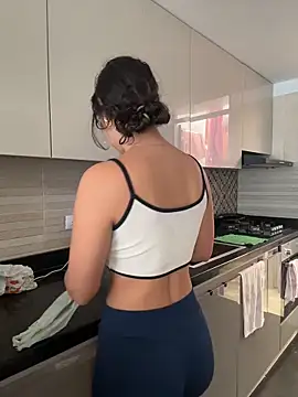 Gaby zahir  online show from 03/17/26, 07:39