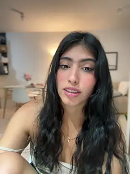 Gaby zahir  online show from 03/11/25, 12:39