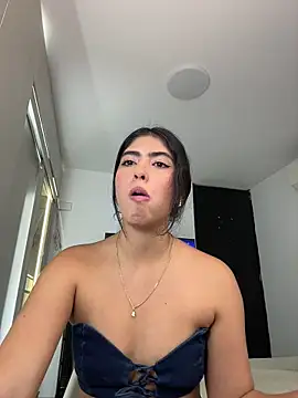 Snapshot of Gaby_zahir_ chatting on 06/02/26, 02:33 Gaby zahir online show from 06/02/26, 02:33