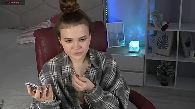 AfinaAmmor online show from 03/11/26, 02:44