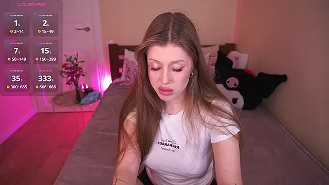 PenellopaRaw online show from 11/21/25, 05:12