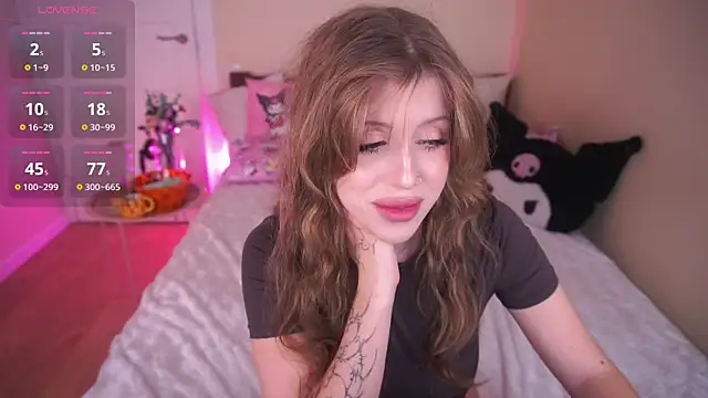 PenellopaRaw online show from 10/28/25, 06:07