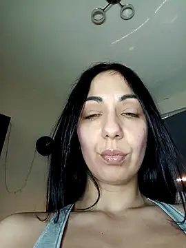 Snapshot of LeticiaWoods chatting on 02/27/25, 09:07 LeticiaWoods online show from 02/27/25, 09:07