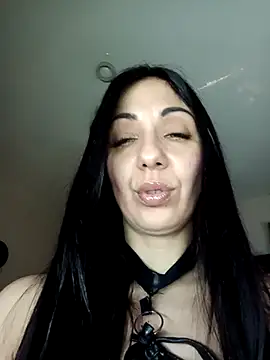 Snapshot of LeticiaWoods chatting on 03/07/25, 09:40 LeticiaWoods online show from 03/07/25, 09:40