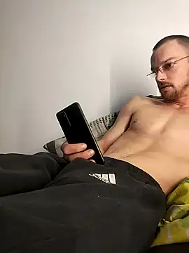 kgltintan online show from 12/26/24, 10:41