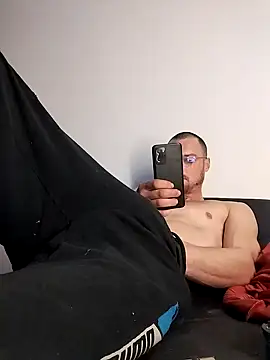 kgltintan online show from 12/19/24, 01:50