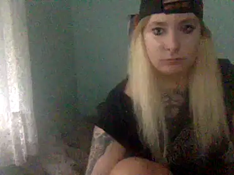 alexabunni online show from 10/08/25, 01:23