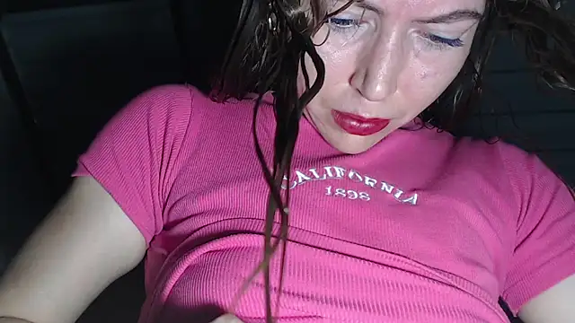 candylove05 online show from 10/31/25, 02:46