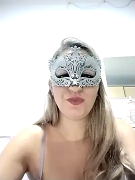 Snapshot of Copazzasoft chatting on 10/15/25, 09:06 Copazzasoft online show from 10/15/25, 09:06