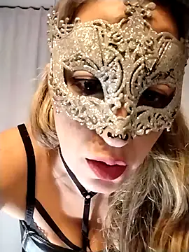 Snapshot of Copazzasoft chatting on 10/06/25, 09:48 Copazzasoft online show from 10/06/25, 09:48