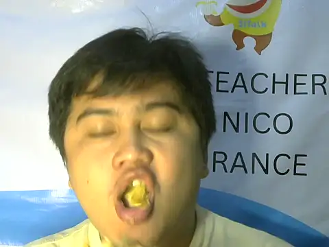 Yummy Tommy21 online show from 09/18/25, 06:11