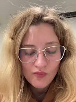 MileySummer online show from 04/09/26, 10:32