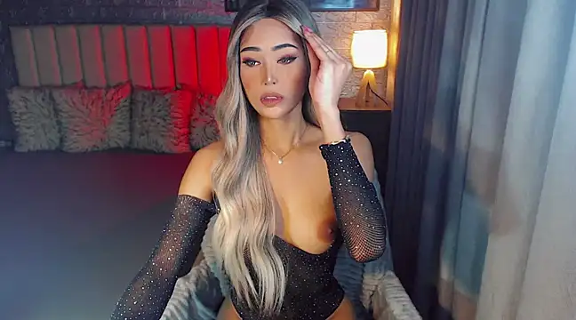 Snapshot of Miss_Amandaversace chatting on 02/12/25, 08:40 Miss Amandaversace online show from 02/12/25, 08:40