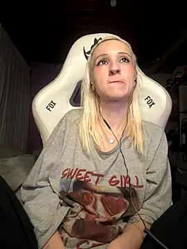 bunnydark00 online show from 11/09/25, 02:15