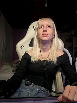 bunnydark00 online show from 11/07/25, 02:38