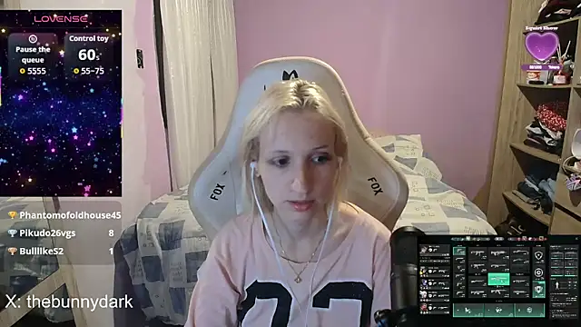 bunnydark00 online show from 04/28/26, 02:27