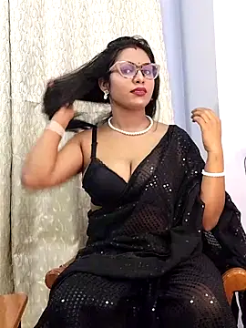 Snapshot of Queen_Dolly chatting on 10/11/25, 05:58 Queen Dolly online show from 10/11/25, 05:58