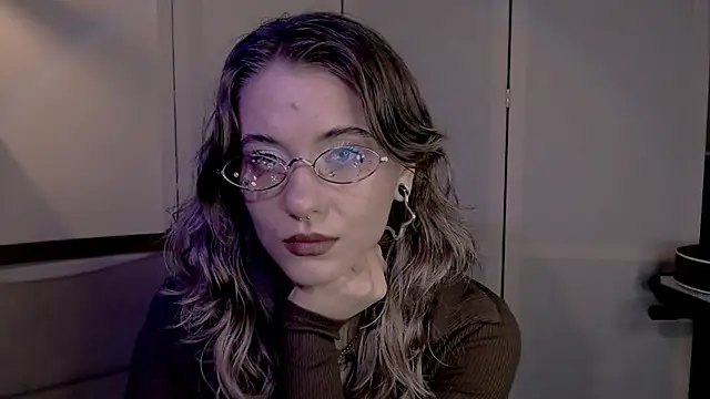 Snapshot of risha_laas chatting on 12/05/24, 04:06 risha laas online show from 12/05/24, 04:06