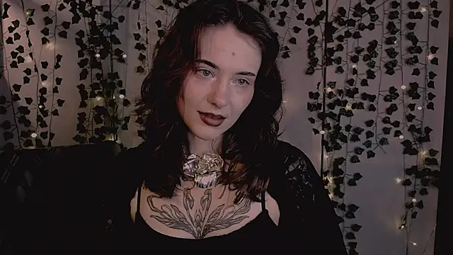 Snapshot of risha_laas chatting on 11/29/25, 07:58 risha laas online show from 11/29/25, 07:58