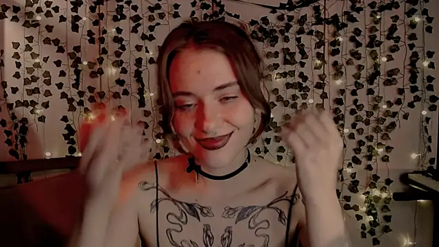 Snapshot of risha_laas chatting on 02/01/25, 10:44 risha laas online show from 02/01/25, 10:44