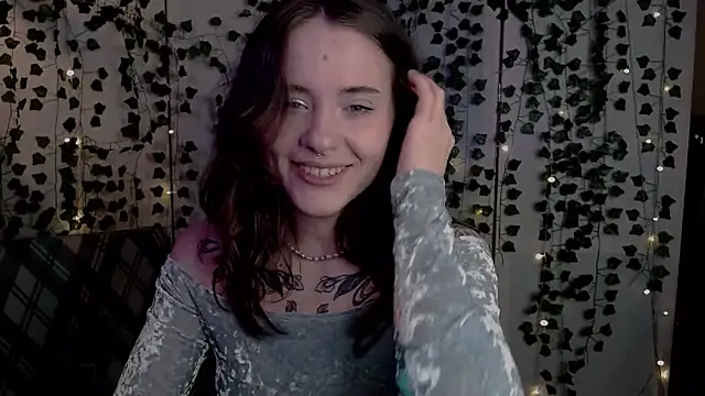 risha laas online show from 04/30/26, 08:38