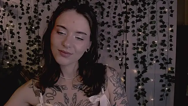 Snapshot of risha_laas chatting on 09/27/25, 08:15 risha laas online show from 09/27/25, 08:15