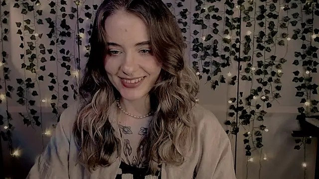 Snapshot of risha_laas chatting on 02/08/25, 08:10 risha laas online show from 02/08/25, 08:10