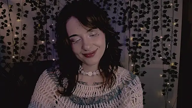 Snapshot of risha_laas chatting on 11/20/25, 08:09 risha laas online show from 11/20/25, 08:09