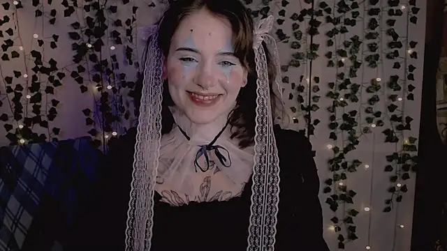 Snapshot of risha_laas chatting on 11/02/25, 08:03 risha laas online show from 11/02/25, 08:03