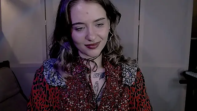 Snapshot of risha_laas chatting on 12/22/24, 04:06 risha laas online show from 12/22/24, 04:06