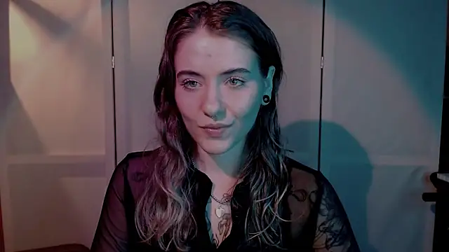 Snapshot of risha_laas chatting on 12/18/24, 05:31 risha laas online show from 12/18/24, 05:31