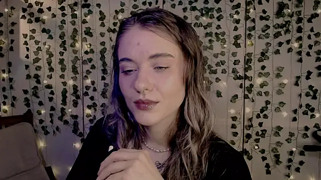 Snapshot of risha_laas chatting on 01/30/25, 06:21 risha laas online show from 01/30/25, 06:21