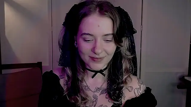 Snapshot of risha_laas chatting on 12/01/24, 06:02 risha laas online show from 12/01/24, 06:02