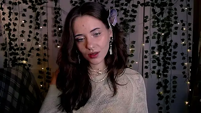 Snapshot of risha_laas chatting on 06/25/26, 08:03 risha laas online show from 06/25/26, 08:03
