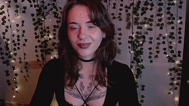 risha laas online show from 12/20/25, 08:12