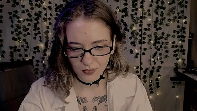 Snapshot of risha_laas chatting on 02/09/25, 08:24 risha laas online show from 02/09/25, 08:24