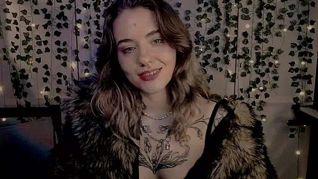 Snapshot of risha_laas chatting on 02/08/25, 11:13 risha laas online show from 02/08/25, 11:13