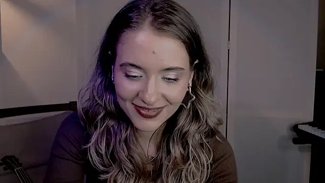 Snapshot of risha_laas chatting on 12/05/24, 07:11 risha laas online show from 12/05/24, 07:11