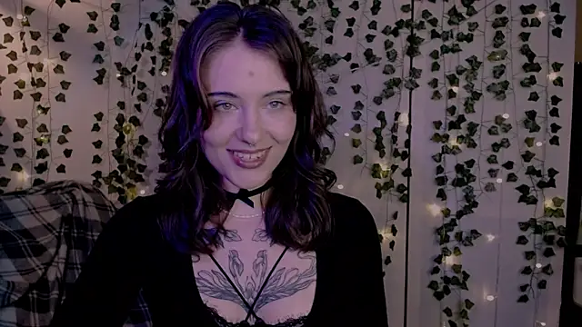 Snapshot of risha_laas chatting on 09/25/25, 08:15 risha laas online show from 09/25/25, 08:15