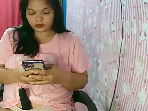 shaira4u online show from 04/08/26, 08:21