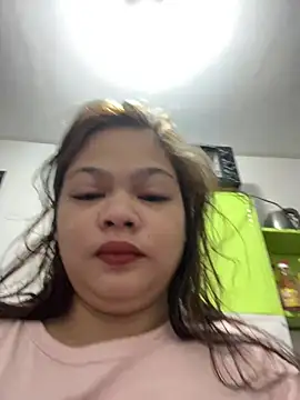 Snapshot of shaira4u chatting on 05/28/26, 04:13 shaira4u online show from 05/28/26, 04:13