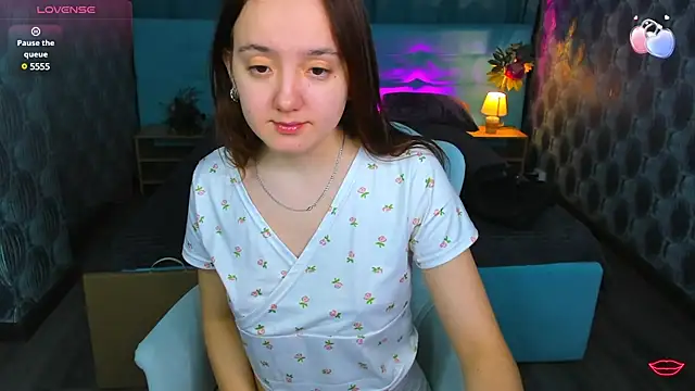 Snapshot of Fera1_Berry chatting on 03/04/25, 12:50 Fera1 Berry online show from 03/04/25, 12:50
