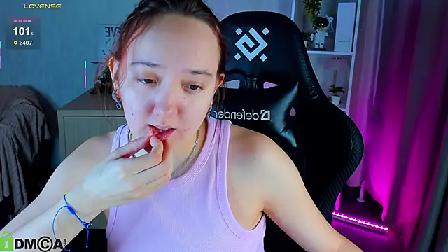 Fera1 Berry online show from 11/14/25, 03:37