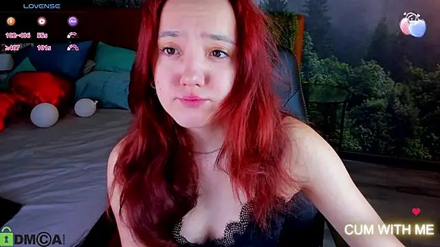 Snapshot of Fera1_Berry chatting on 10/02/25, 12:36 Fera1 Berry online show from 10/02/25, 12:36