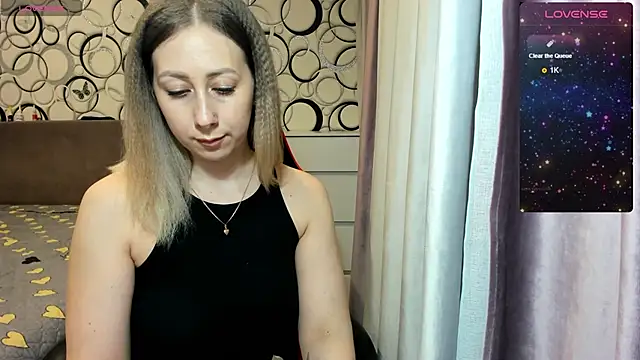 Snapshot of KristinaVegasss chatting on 02/17/25, 01:11 KristinaVegasss online show from 02/17/25, 01:11