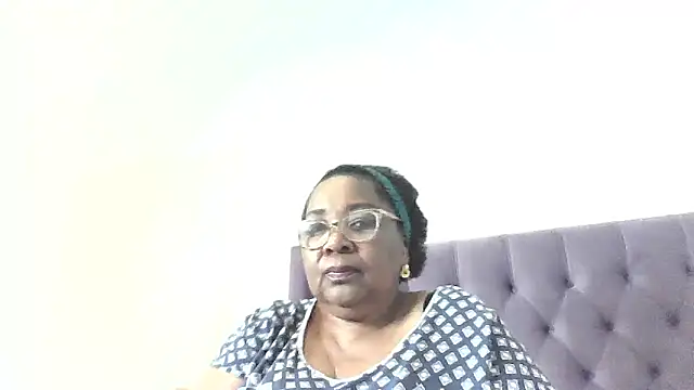 Snapshot of KinkyRicoSaisyours chatting on 10/18/25, 04:20 KinkyRicoSaisyours online show from 10/18/25, 04:20