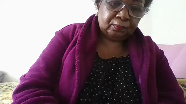 Snapshot of KinkyRicoSaisyours chatting on 05/17/26, 12:27 KinkyRicoSaisyours online show from 05/17/26, 12:27