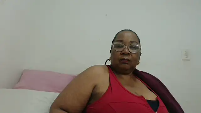 Snapshot of KinkyRicoSaisyours chatting on 10/19/25, 06:54 KinkyRicoSaisyours online show from 10/19/25, 06:54