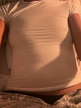 Mollyivy online show from 03/31/26, 10:56